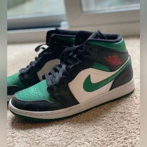 Jordan 1 Mid Green Women’s Size 8